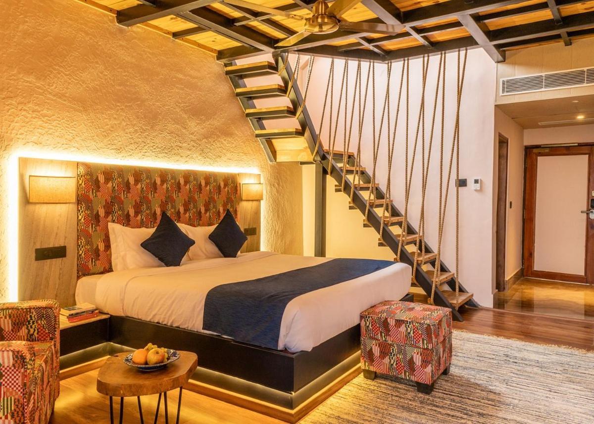 Tiaraa Jujurana Resort T Pathyar エクステリア 写真